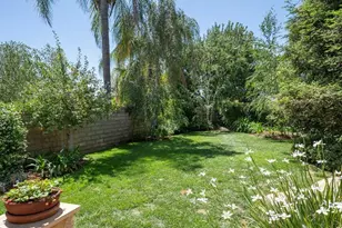 22648 Oxford, Saugus, CA 91350 - Photo 40