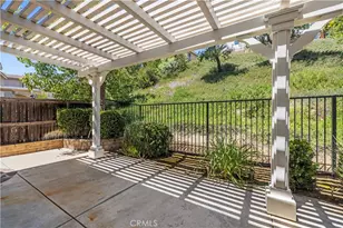 28637 Placerview Trail, Saugus, CA 91390 - Photo 44