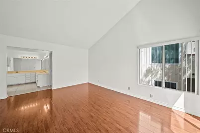 22647 Margarita Drive, Woodland Hills, CA 91364 - Photo 32
