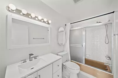 22647 Margarita Drive, Woodland Hills, CA 91364 - Photo 18