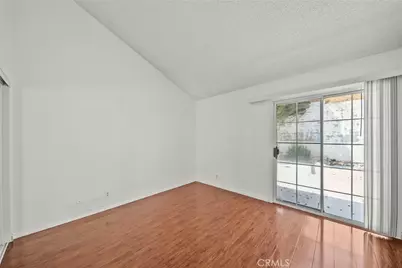 22647 Margarita Drive, Woodland Hills, CA 91364 - Photo 28