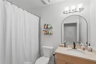 917 S New Hampshire, Los Angeles, CA 90006 - Photo 8