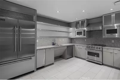 10560 Wilshire Boulevard #906, Los Angeles, CA 90024 - Photo 28