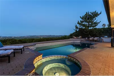 6052 Maury Avenue, Woodland Hills, CA 91367 - Photo 46