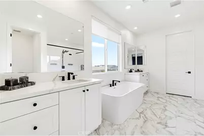 30012 Chestnut Lane, Castaic, CA 91384 - Photo 34