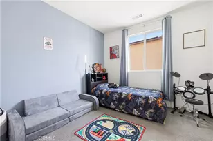 18175 Meridian Ln, Saugus, CA 91350 - Photo 20