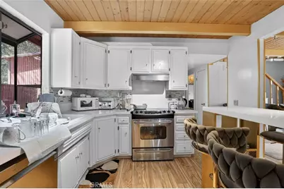 1405 Zion Way, Pine Mountain Club, CA 93222 - Photo 16