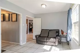 969 W Laurel St, Compton, CA 90220 - Photo 8