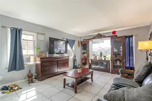 969 W Laurel St, Compton, CA 90220 - Photo 6