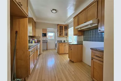 863 Omar Street, Glendale, CA 91202 - Photo 12