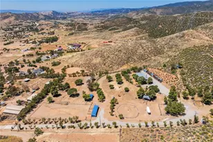 35675 Peppertree, Agua Dulce, CA 91390 - Photo 2