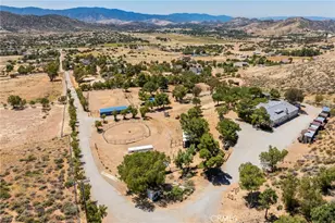 35675 Peppertree, Agua Dulce, CA 91390 - Photo 14