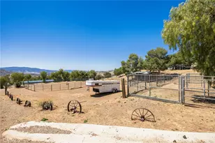 35675 Peppertree, Agua Dulce, CA 91390 - Photo 56