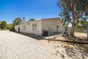 35675 Peppertree, Agua Dulce, CA 91390 - Photo 8