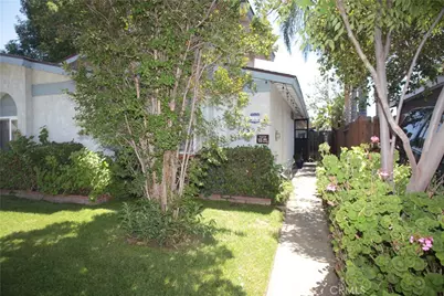 27502 Amethyst, Castaic, CA 91384 - Photo 2