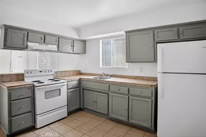 1300 Flower, Bakersfield, CA 93305 - Photo 8