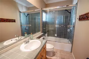 27042 Edgewater Ln, Valencia, CA 91355 - Photo 46