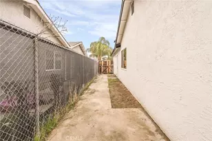 4600 Lantados, Bakersfield, CA 93307 - Photo 28