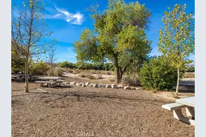 20039 Shadow Island, Canyon Country, CA 91351 - Photo 42