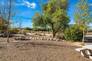 20039 Shadow Island, Canyon Country, CA 91351 - Photo 42
