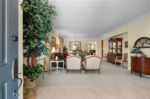 30127 Galbreth Ct, Castaic, CA 91384 - Photo 6