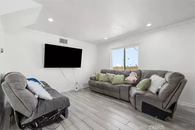 11837 Hunnewell, Sylmar, CA 91342 - Photo 8