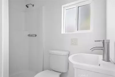 11351 Bessemer Street, North Hollywood, CA 91606 - Photo 8