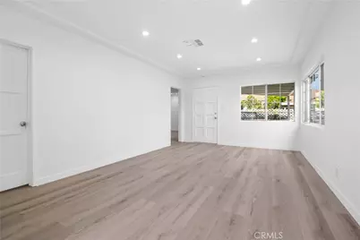 11351 Bessemer Street, North Hollywood, CA 91606 - Photo 16