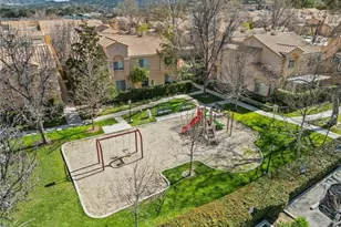 25150 Steinbeck, Stevenson Ranch, CA 91381 - Photo 4
