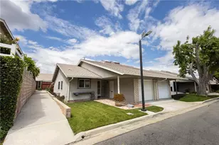 26801 Cir of the Oaks, Newhall, CA 91321 - Photo 1