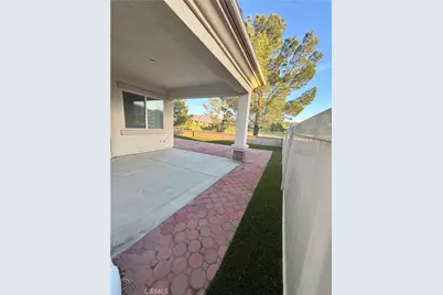 19533 Vermillion, Apple Valley, CA 92308 - Photo 18