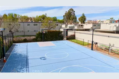 6020 Nevada #11, Woodland Hills, CA 91367 - Photo 24