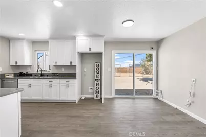 15992 Lawrence Drive, Mojave, CA 93501 - Photo 8