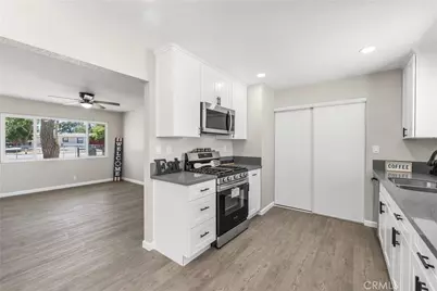 15992 Lawrence Drive, Mojave, CA 93501 - Photo 12