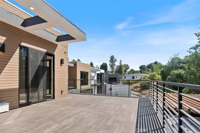 4653 Vanalden Avenue, Tarzana, CA 91356 - Photo 20