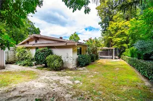 20600 Clarendon, Woodland Hills, CA 91367 - Photo 16