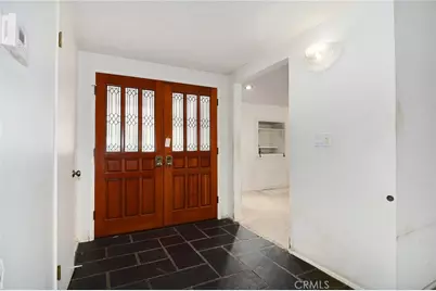 20600 Clarendon, Woodland Hills, CA 91367 - Photo 2