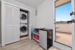 14014 Milbank, Sherman Oaks, CA 91423 - Photo 12