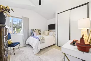 26848 Hummingbird Cir, Canyon Country, CA 91351 - Photo 18