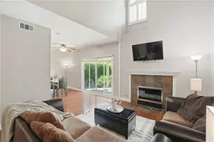 28133 Seco Canyon, Saugus, CA 91390 - Photo 4