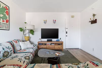 5400 Newcastle Avenue #45, Encino, CA 91316 - Photo 4