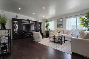 19361 Welby Way, Reseda, CA 91335 - Photo 14