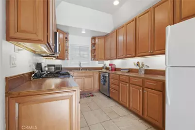 44933 Hanstead Avenue, Lancaster, CA 93535 - Photo 8