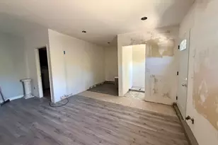 6618 Smoke Tree Ave, Oak Park, CA 91377 - Photo 8