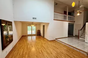 6618 Smoke Tree Ave, Oak Park, CA 91377 - Photo 2