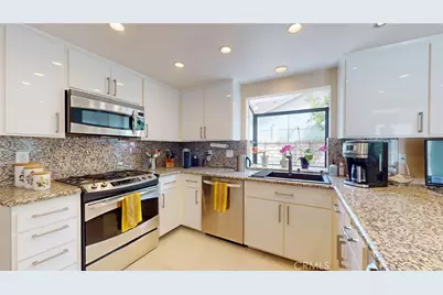6230 Amigo, Tarzana, CA 91335 - Photo 18