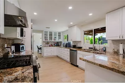 21210 Tulsa, Chatsworth, CA 91311 - Photo 22