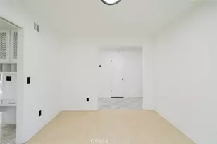 9942 Hanna Ave, Chatsworth, CA 91311 - Photo 14