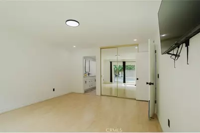 9942 Hanna Avenue, Chatsworth, CA 91311 - Photo 32