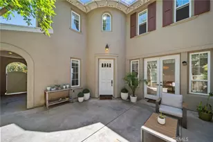 26811 Brookhollow Dr, Valencia, CA 91355 - Photo 2